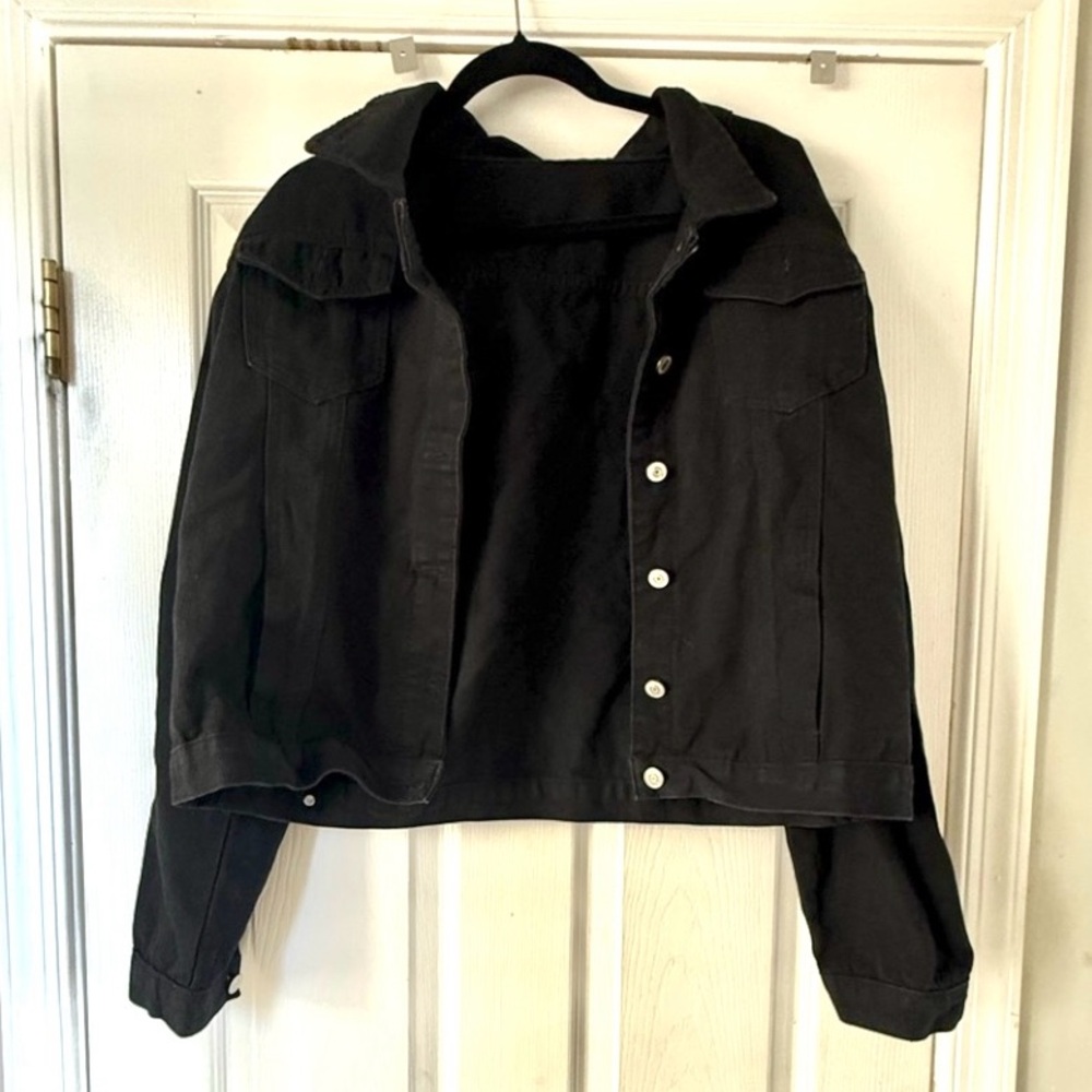 H&M black Button-Up Jacket size XXL.